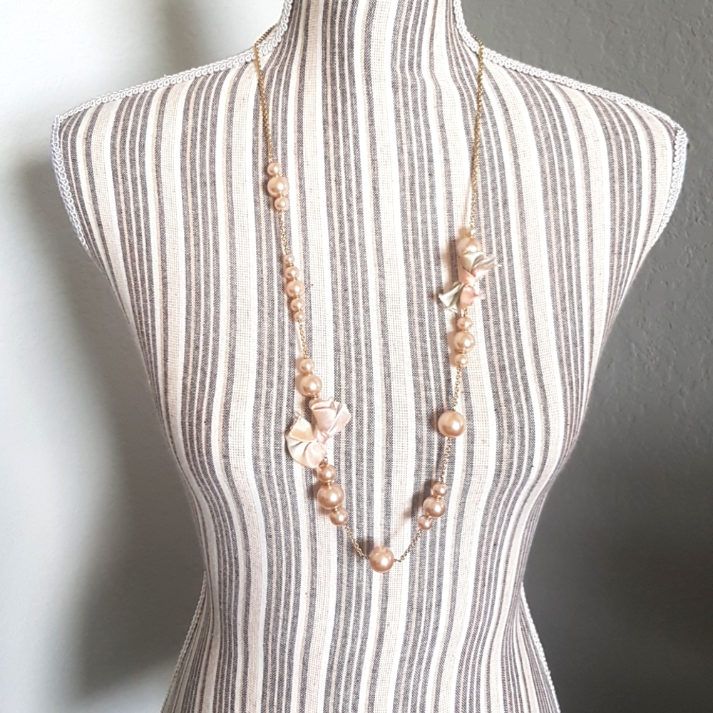 J.Crew matte gold light blush pearl bow necklace - Picture 2 of 5